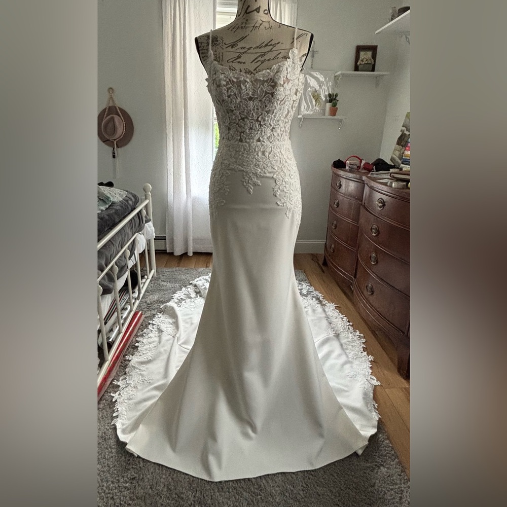 Lillian West/Justin Alexander Wedding Dress Sz 6